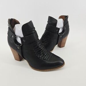 Seychelles  Impossible Booties Black Leather Shoes Women's Size 8